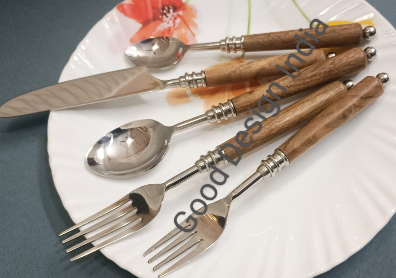 Wooden Handle Flatware Set